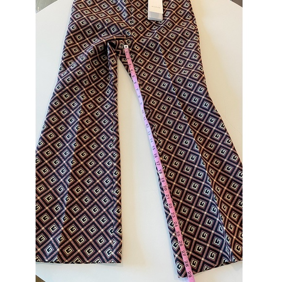 Gucci GG Logo Flare Pants - Picture 15 of 16